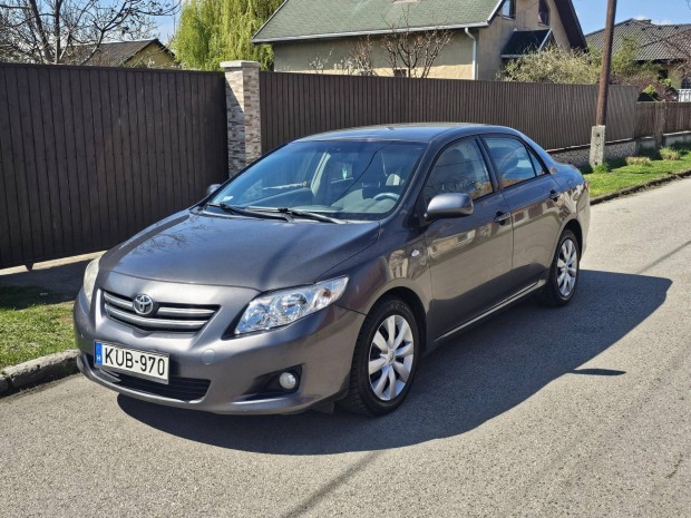 Toyota Corolla Sedan 2.0 D-4D Sol Azonnal Vihet...