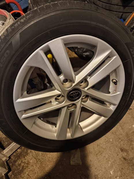 Toyota Corolla Suzuki swace gyri alufelni 5x114,3 16"+ gumi 