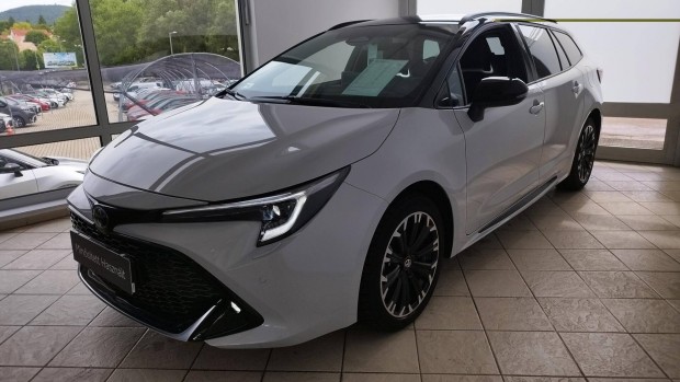 Toyota Corolla Touring Sports 1.8 Hybrid GR Spo...