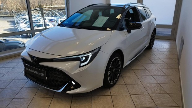 Toyota Corolla Touring Sports 1.8 Hybrid GR Spo...