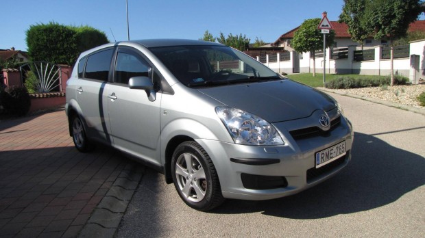 Toyota Corolla Verso 1.6 Fullmoon (5 személyes...