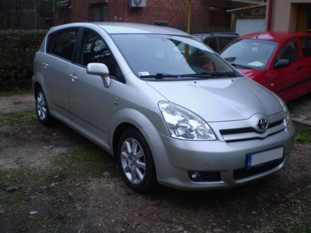 Toyota Corolla Verso 1.8 Linea Sol Legfelszerel...