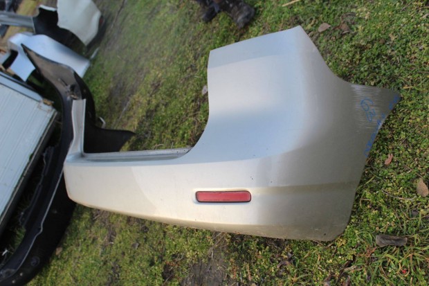 Toyota Corolla Verso 2001-2004 Hátsó lökhárító (63)