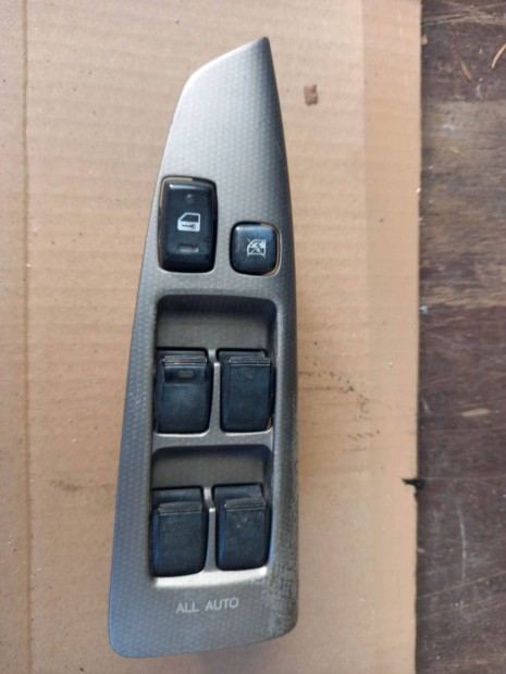 Toyota Corolla Verso 2001-2004 bal első ablakemelő kapcsoló