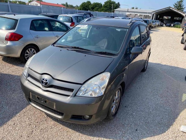 Toyota Corolla Verso 2005 5 sebessges 2.0 dzel bontott mindene elad