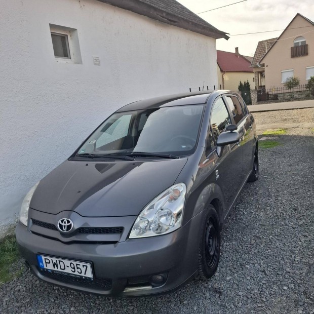 Toyota Corolla Verso 2.2 D-4D Linea Sol