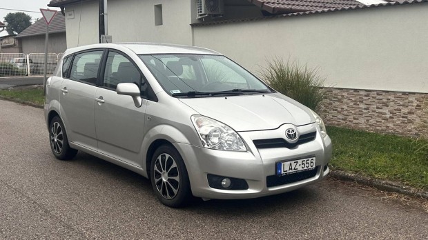 Toyota Corolla Verso 2.2 D-4D Linea Sol