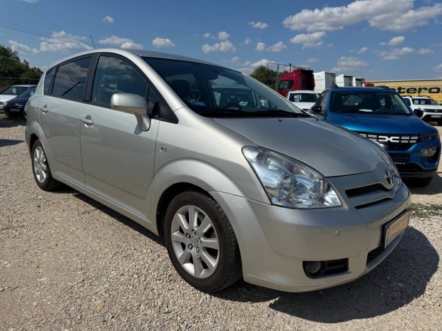 Toyota Corolla Verso 2.2 D-4D Linea Sol Magyaro...