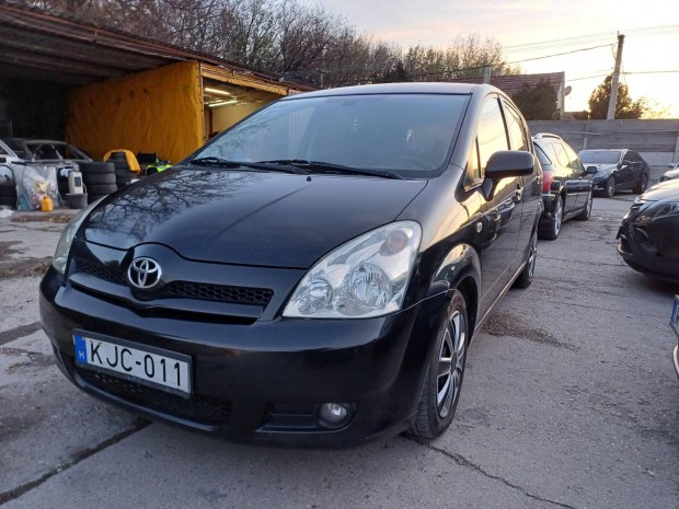 Toyota Corolla Verso 2.2 D-4D Luna