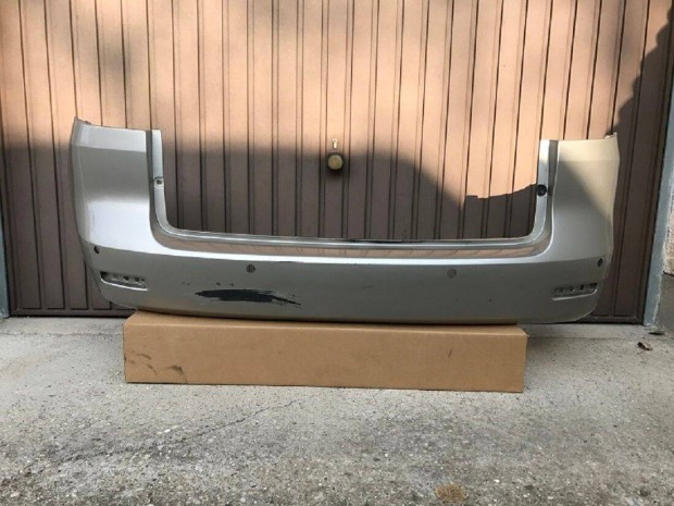 Toyota Corolla Verso E121 Hátsó Radaros Lökhárító lökös vészhárító 521