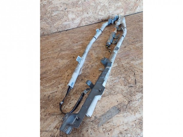 Toyota Corolla Verso ( 2005-2009) Bal F�gg�ny L�gzs�k