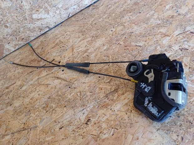 Toyota Corolla Verso ( 2005-2009) Bal H�ts� Ajt� K�zpontiz�r