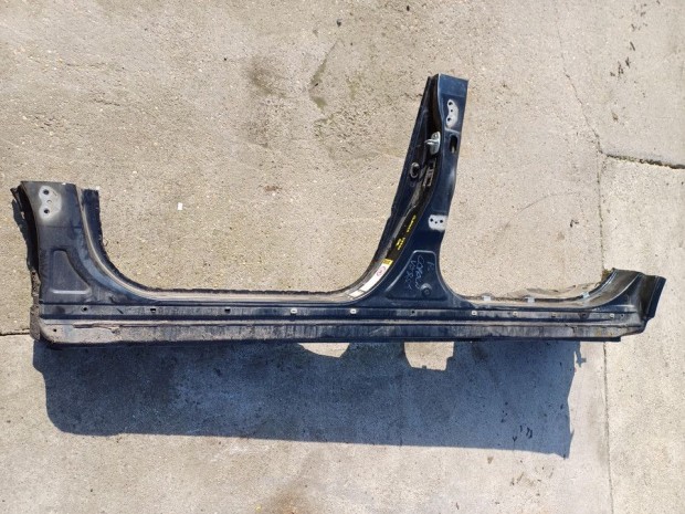 Toyota Corolla Verso ( 2005-2009) Bal K�sz�b