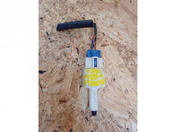 Toyota Corolla Verso ( 2005-2009) F�kl�mpa Kapcsol�