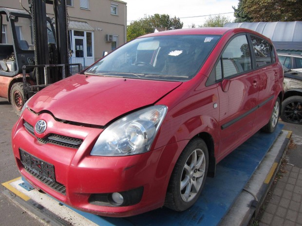 Toyota Corolla Verso bontott használt alkatrészek eladók