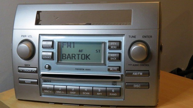 Toyota Corolla Verso gyri cd rdi fejegysg