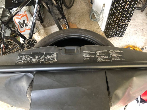 Toyota Corolla Verso kalaptart�,red�ny,rol�!