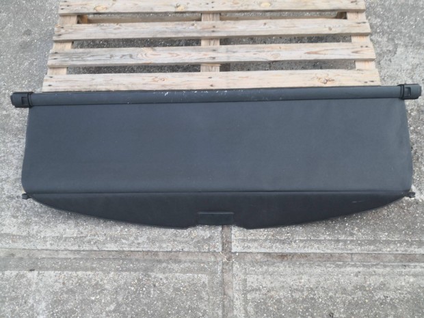 Toyota Corolla / Verso csomagtér roló