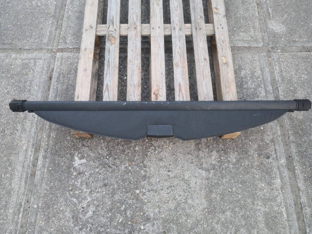 Toyota Corolla / Verso csomagt�r rol�