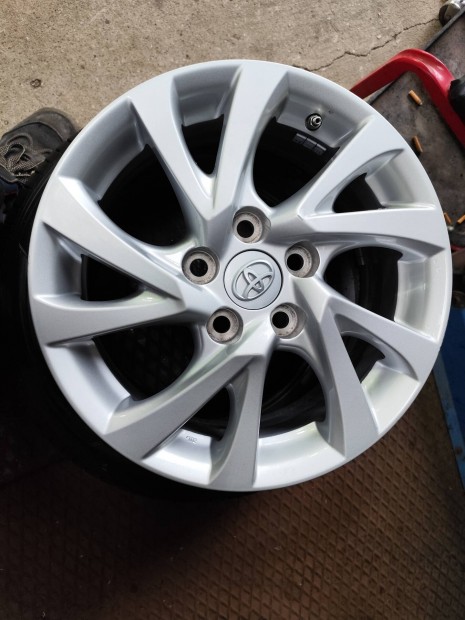 Toyota Corolla auris gyri alufelni 5x114,3 16"