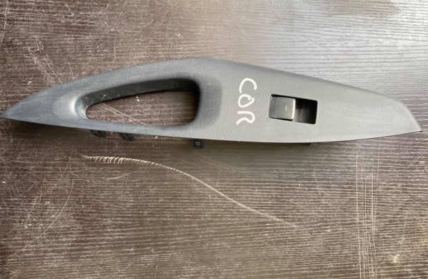 Toyota Corolla bal hátsó ablakemelő gomb