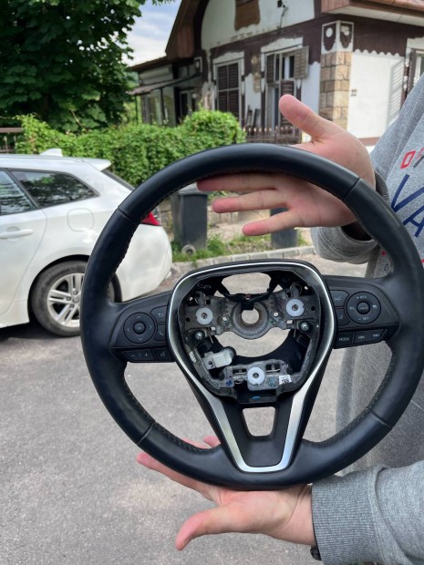 Toyota Corolla fthet kormny