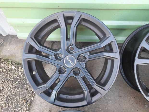 Toyota Corolla gyri alufelni 5x114,3 16"