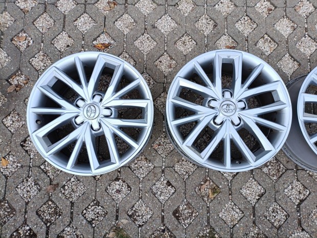 Toyota Corolla gyri r17' alufelni szenzorral 