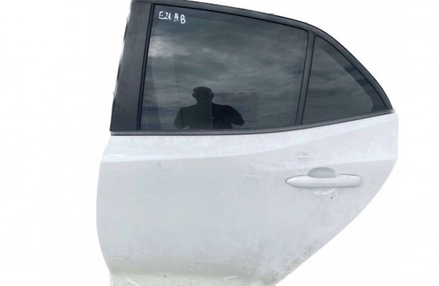 Toyota Corolla hatchback bal hátsó fehér ajtó