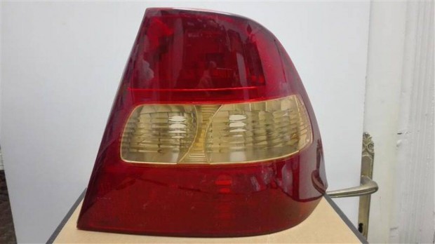 Toyota Corolla h�ts�l�mpa jobb (4) 2002 -> 2004