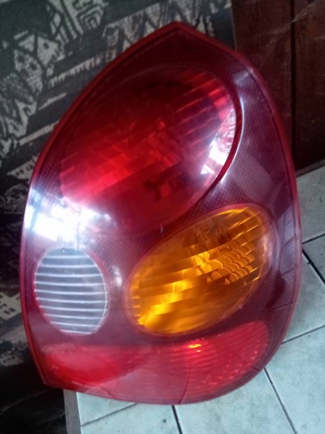 Toyota Corolla jobb hátsó lámpa e13japan eladó