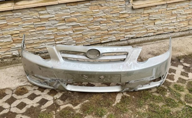 Toyota Corolla l�kh�r�t�