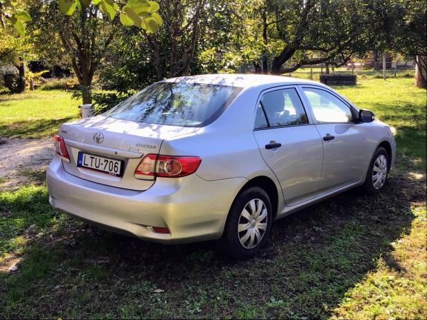 Toyota Corolla sedan 1,33