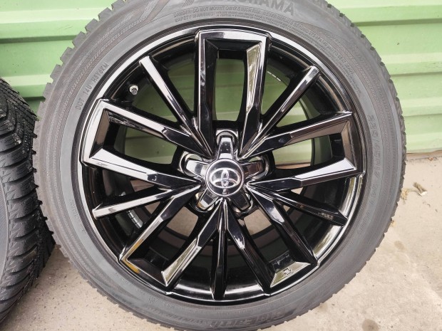 Toyota Corolla swace gyári alufelni 5x114,3 17"