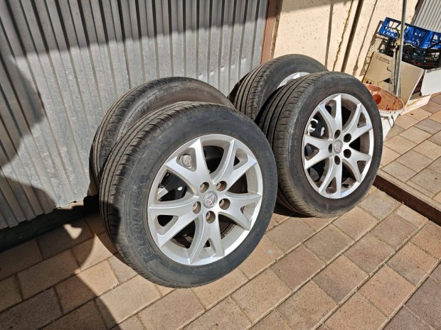 Toyota Corolla verso felni 205/55/r16
