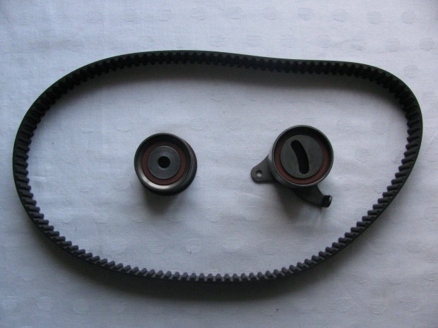 Toyota Corolla vezrm alkatrszek