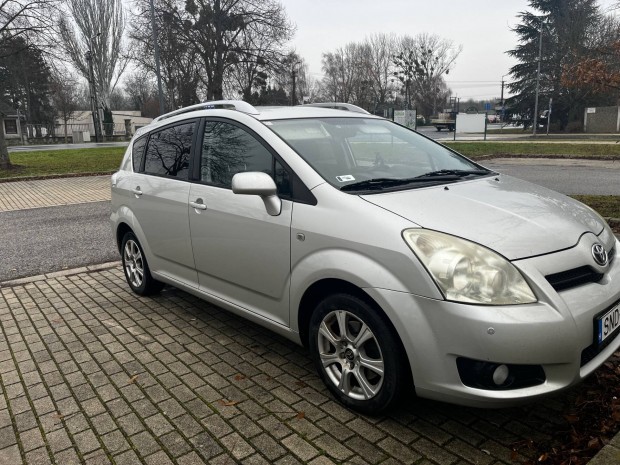 Toyota Corollaverso1.6