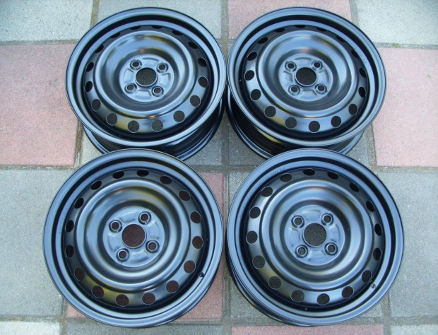 Toyota Daihatsu Suzuki Swift Hyundai i20 Kia Rio felni aclfelni 15"