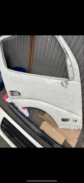 Toyota Dyna 150 100 Dk ajt�k eladok