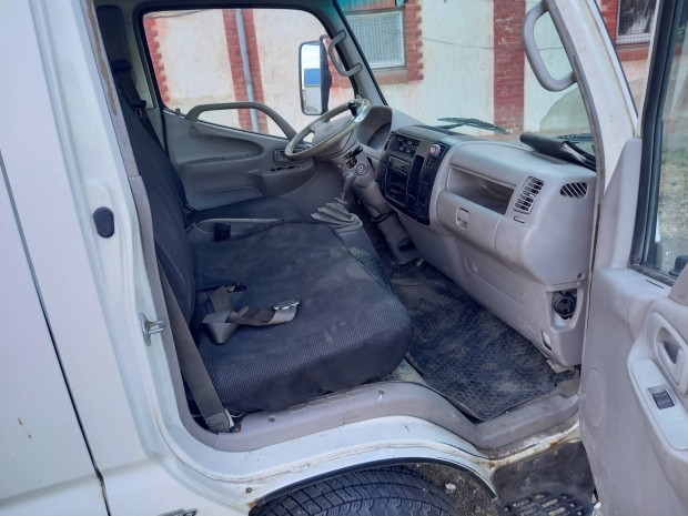 Toyota Dyna 150 2.5 D-4D 6személyes eladó.