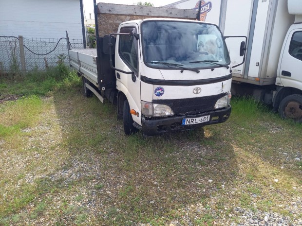 Toyota Dyna 150 2.5 D-4D alvázasként eladó,