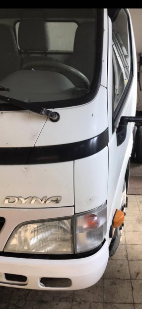 Toyota Dyna 150. 100. j es bontott alkatrszek 