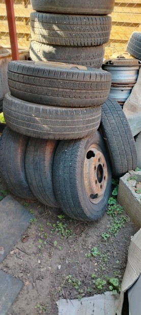 Toyota Dyna acl felnik. 