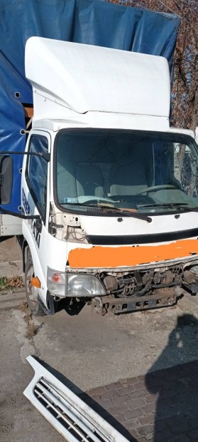 Toyota Dyna zemanyagtartly gyri. 