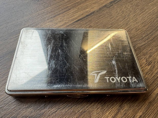 Toyota F1 nvjegykrtya tart 