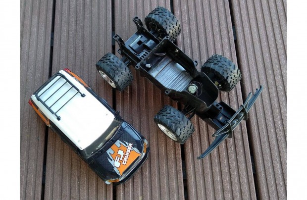 Toyota FJ Cruiser 32 cm RC monster truck tvirnyts RC modell alap