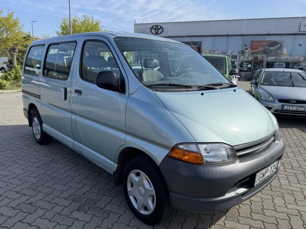 Toyota HI-ACE Hiace 2.4 D Combi 1.Tulajdonostól...