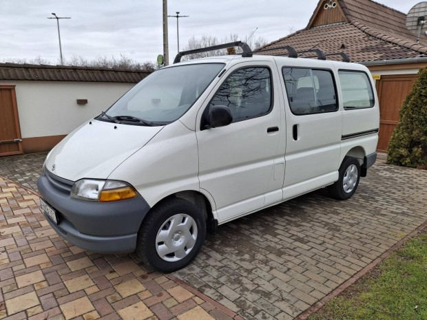 Toyota HI-ACE Hiace 2.4 D Panel Van