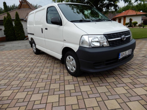Toyota HI-ACE Hiace 2.5 D-4D Panel Van Originál...