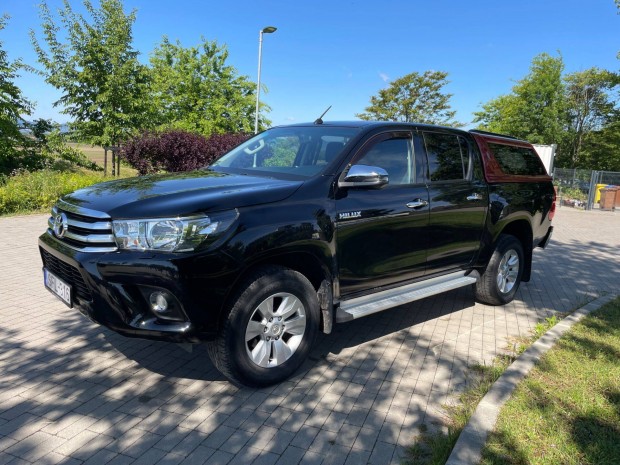 Toyota HI Lux Hilux 2.4 D-4D 4x4 Double Active Invincible